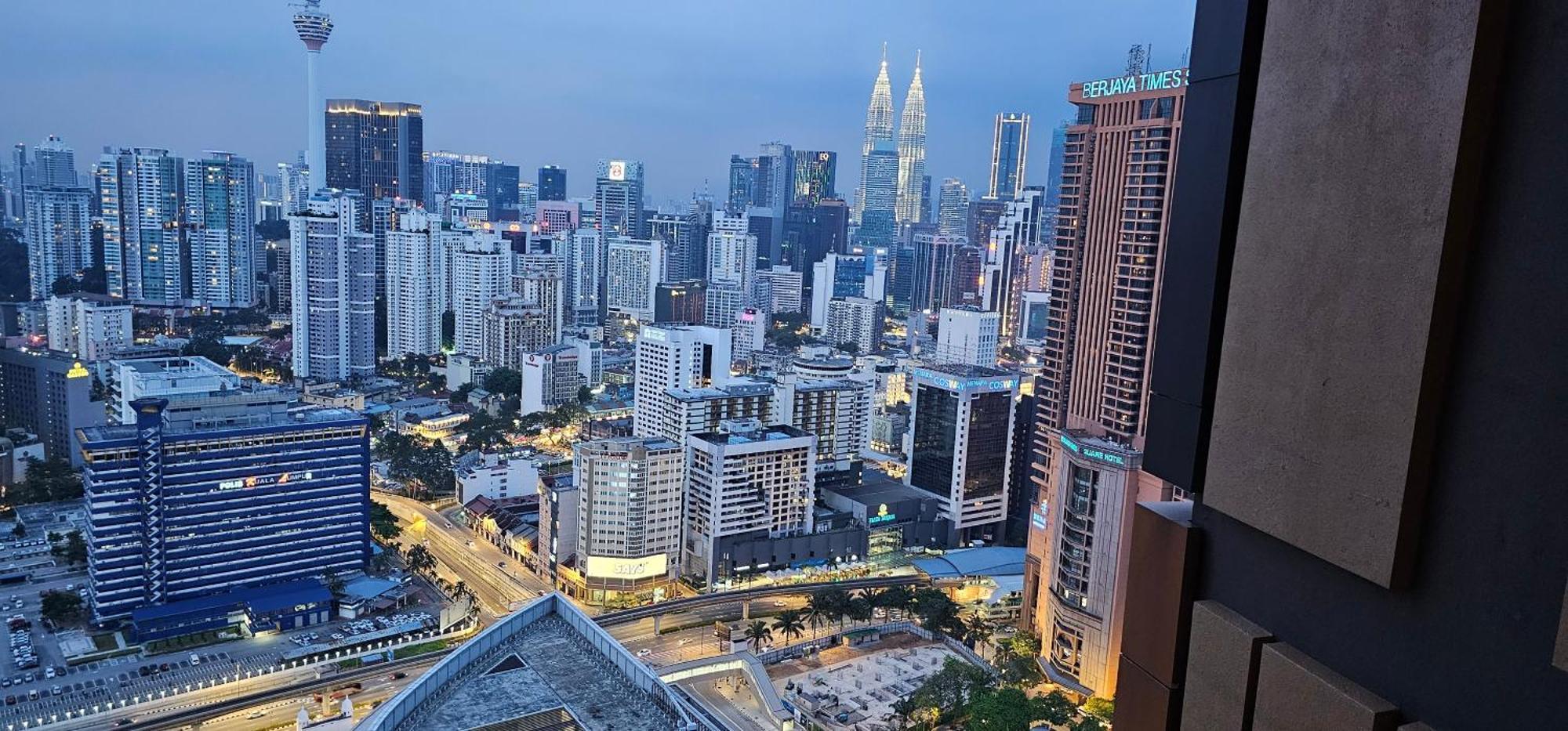 Lucentia Suites At Kuala Lumpur Bagian luar foto